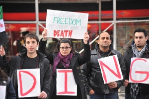 Syria Is BLEEDING ! Syrians' Protest in Times Square - Manhattan, New York City - 03/10/12 .  (CC BY-NC-ND 2.0) 