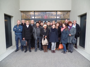 Photo de groupe de la rédaction intercantonale de Voix d'Exils prise le 10.12.2014 au centre de formation et d'occupation du Botza en Valais. Photo: Voix d'Exils